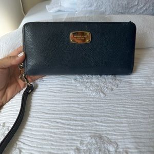 Micheal Kors Large Navy Blue Wallet